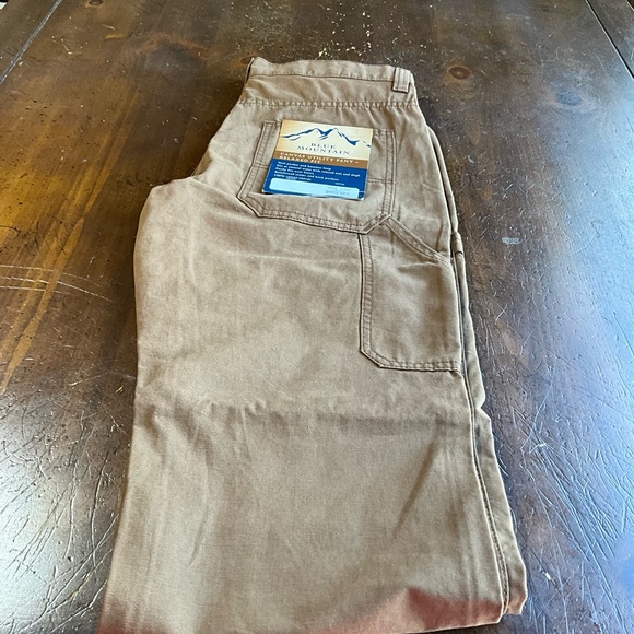 NWT Blue Mountain 32 x 32 canvas utility pants - Picture 4 of 6